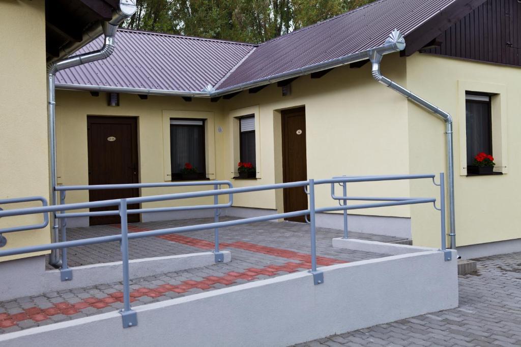 Balaton Eldorado Camping Hotel Badacsonytördemic Exterior foto
